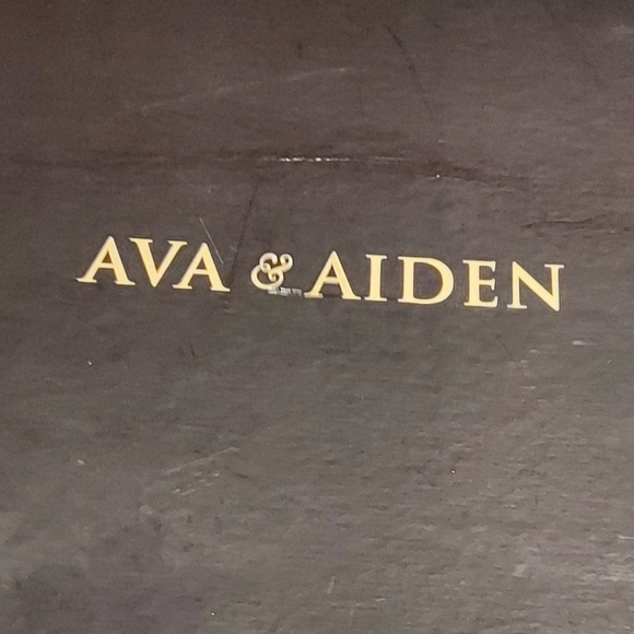 Ava & Aiden Boots - Picture 7 of 8